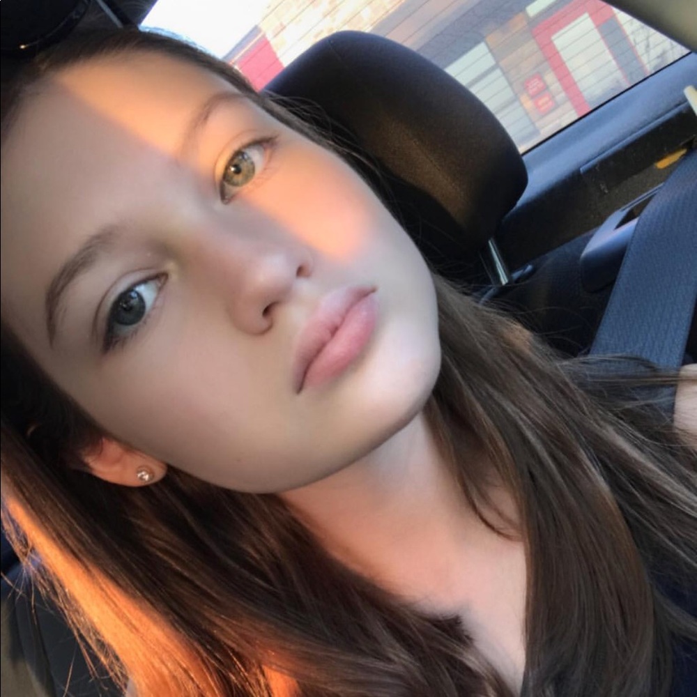 Meet your Posher, Mady